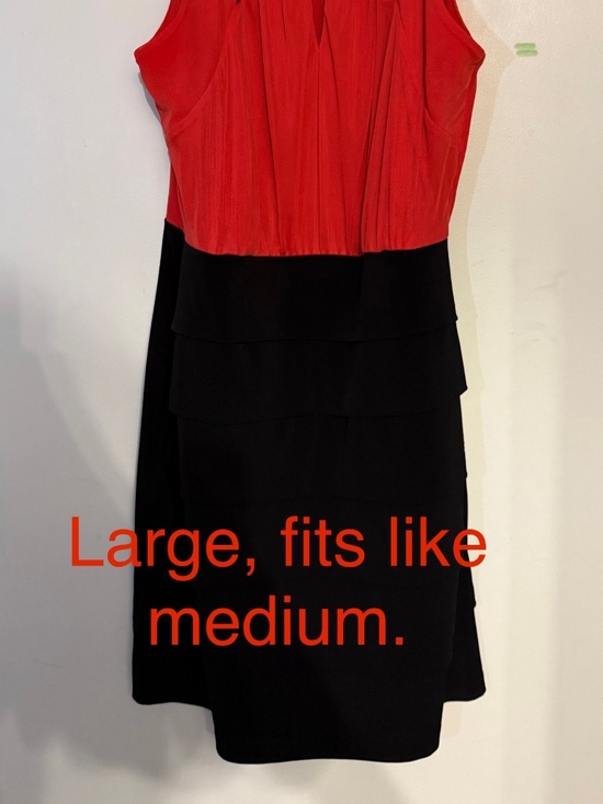 Red and black above knee dress - Picture 2 of 2